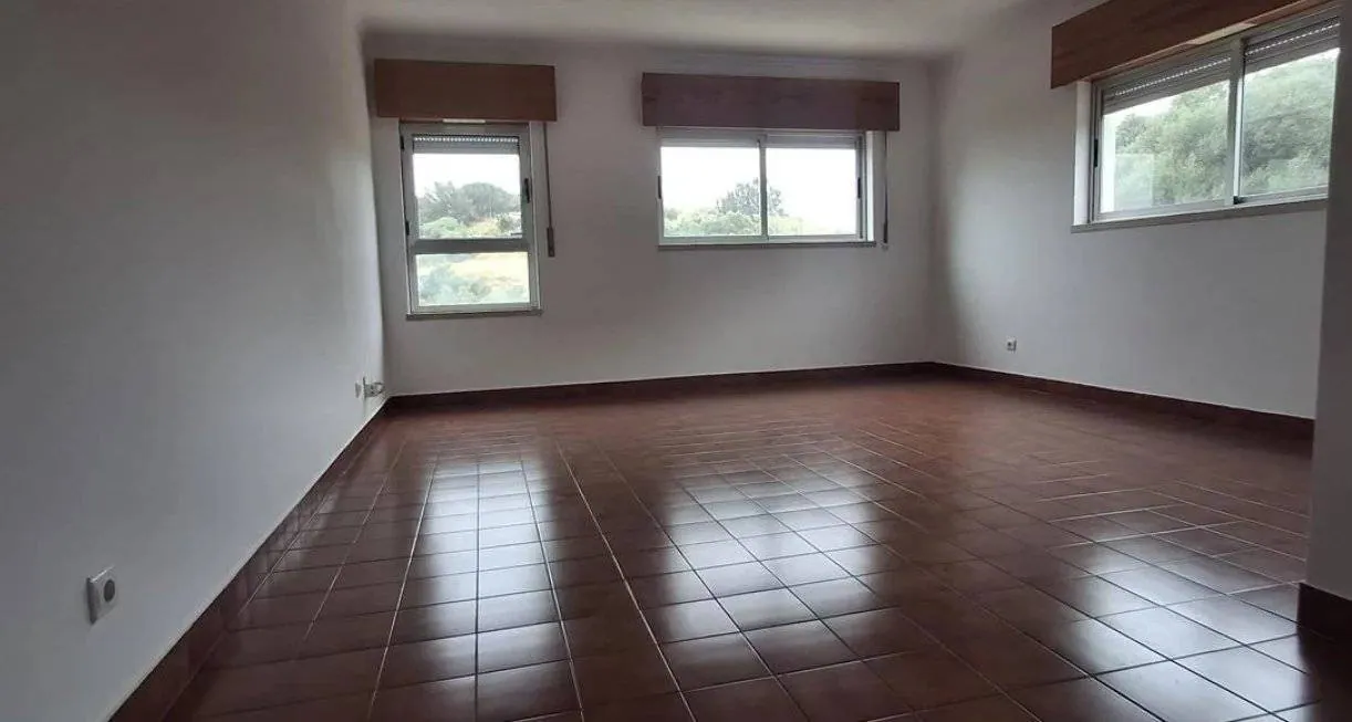 Bright apartment in Cascais and Estoril — 2
