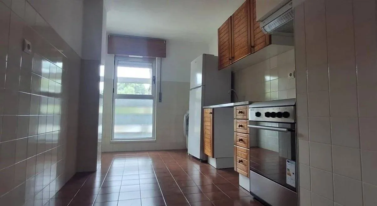 Bright apartment in Cascais and Estoril — 3
