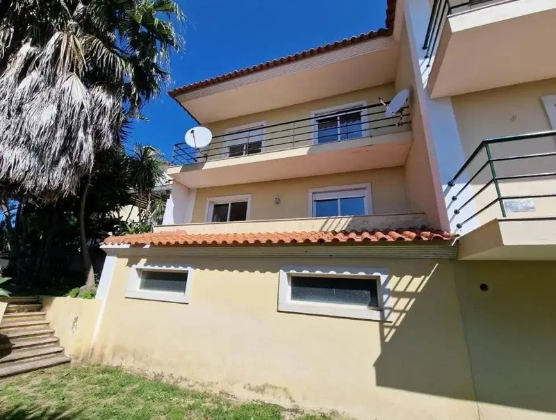 Semi-detached house in Cascais